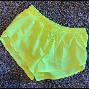 Old Navy active go dry shorts